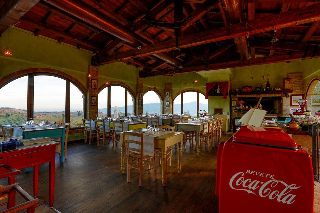מונטפרנדונה Agriturismo Il Sapore Della Luna מראה חיצוני תמונה