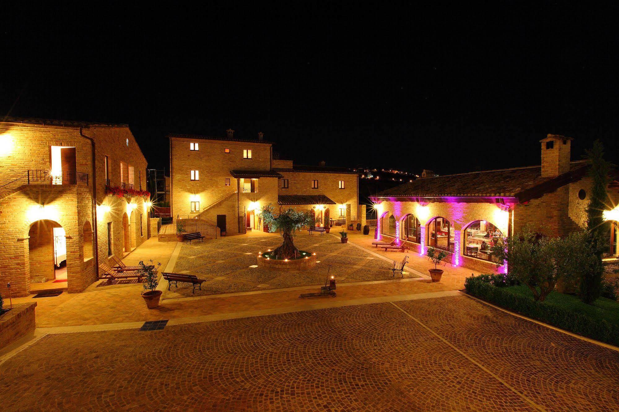 מונטפרנדונה Agriturismo Il Sapore Della Luna מראה חיצוני תמונה