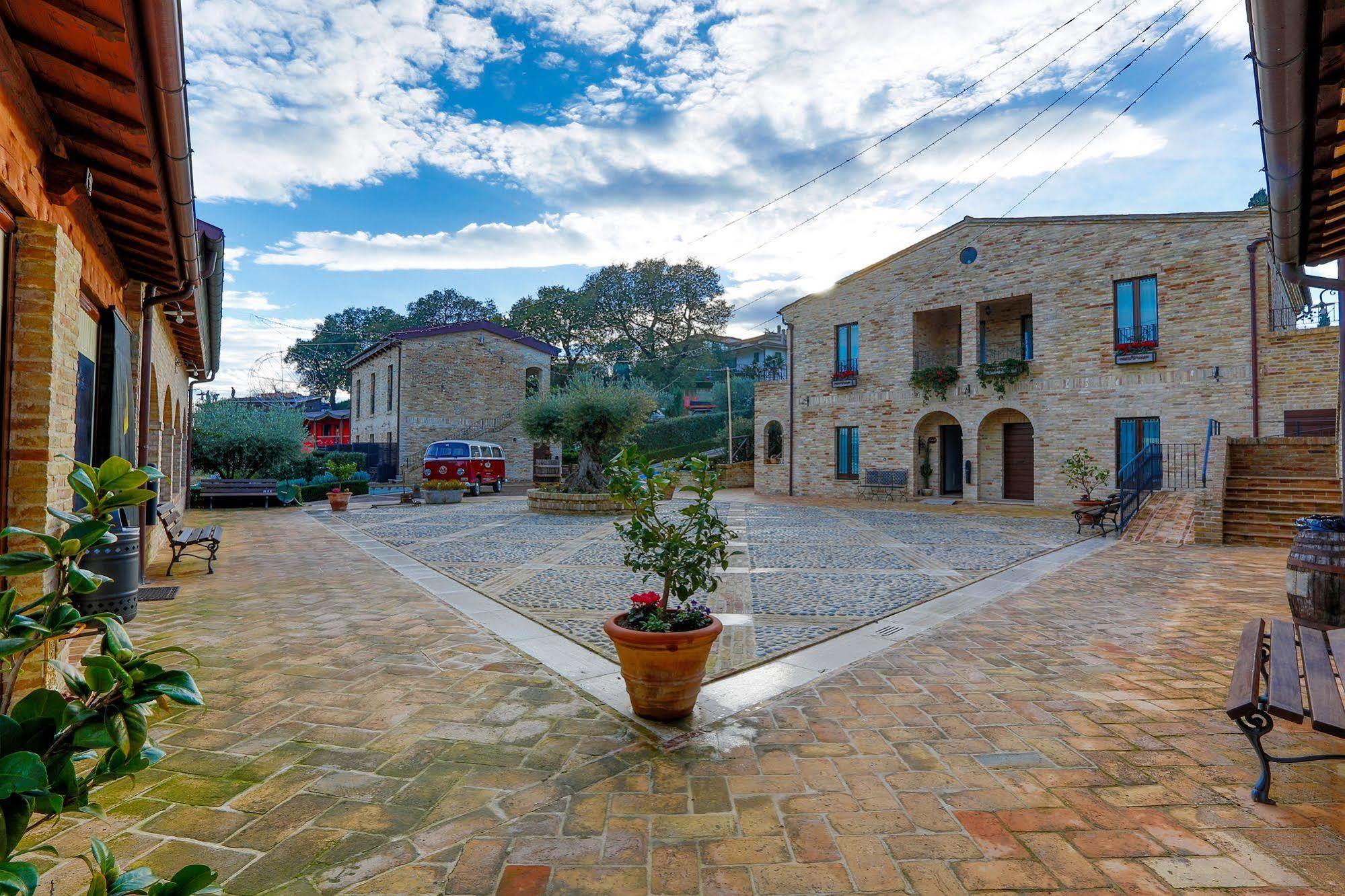 מונטפרנדונה Agriturismo Il Sapore Della Luna מראה חיצוני תמונה