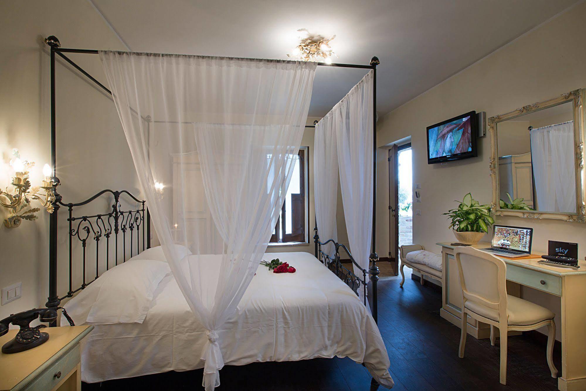 מונטפרנדונה Agriturismo Il Sapore Della Luna מראה חיצוני תמונה
