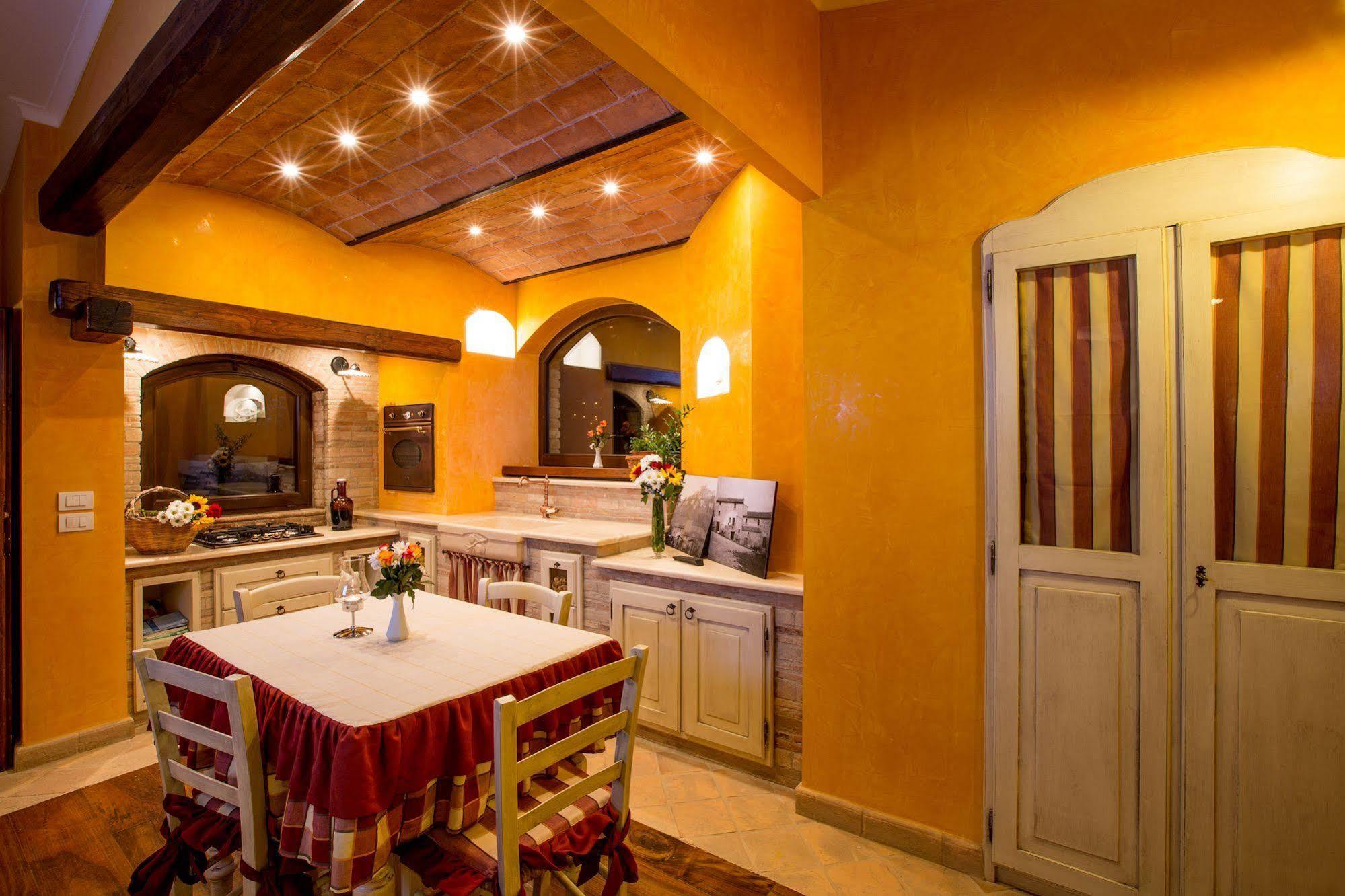 מונטפרנדונה Agriturismo Il Sapore Della Luna מראה חיצוני תמונה