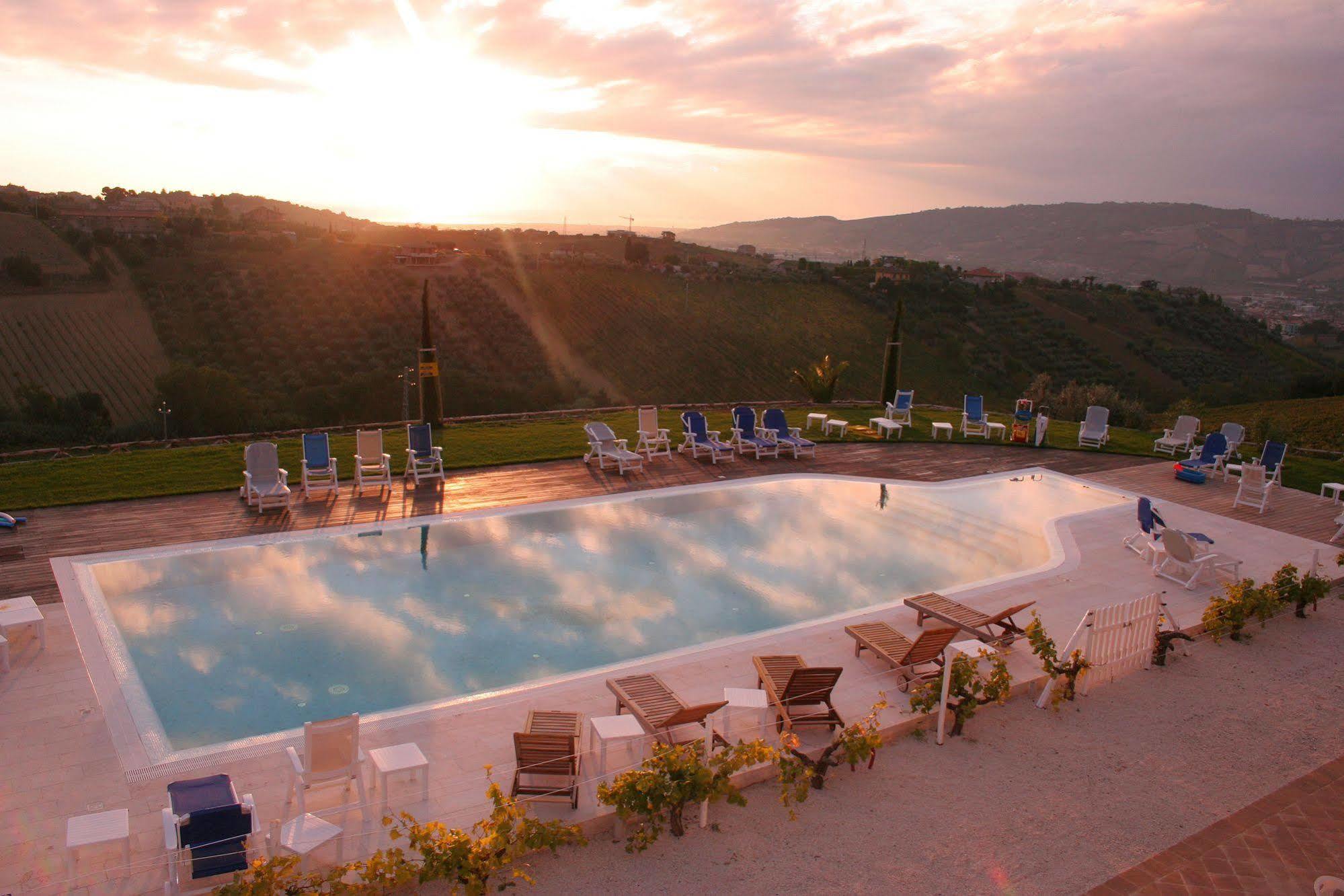 מונטפרנדונה Agriturismo Il Sapore Della Luna מראה חיצוני תמונה
